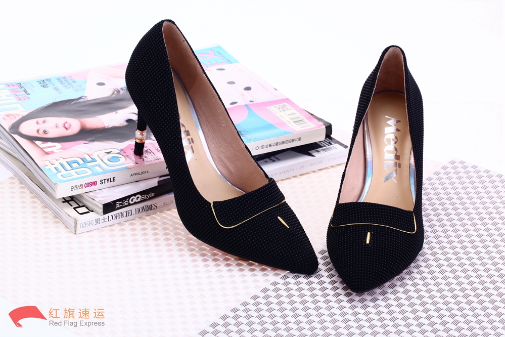 16396242073991.jpg 攝圖網(wǎng)_500766859_高跟鞋(企業(yè)商用)_副本.jpg