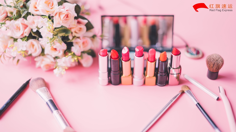 16554356238087.jpg 攝圖網(wǎng)_500498717_美妝口紅化妝品(企業(yè)商用)_副本.jpg